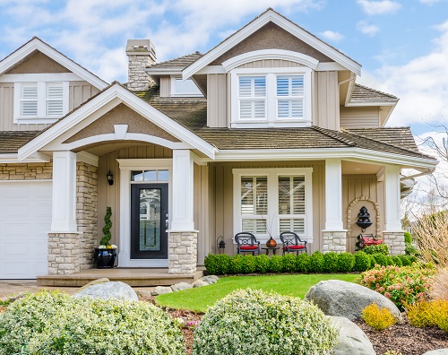 curb view of house